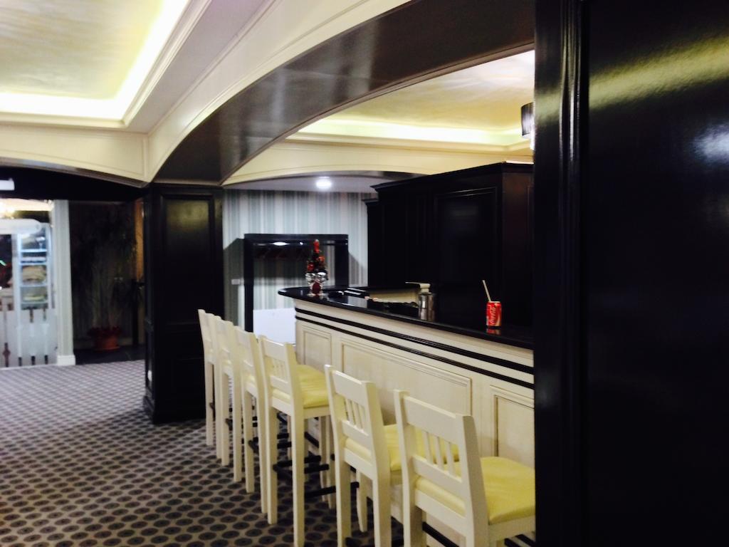 Hotel ToacaBellevue Gura Humorului Esterno foto